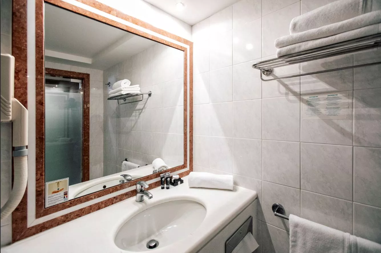 Tiara Holidays - Possidi Holidays Resort & Suites - Double Room With Garden View - bathroom